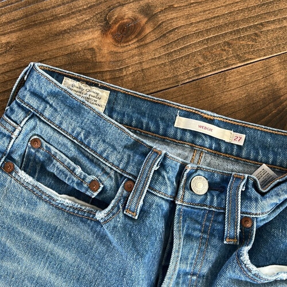 Levi’s Premium Wedgie Jeans | w 27 - Picture 2 of 4